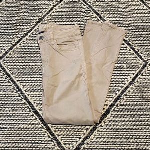 AE Khaki Jegging.
